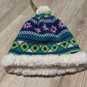 Woman’s size M/L Sherpa lines winter Pom Pom hat brand Pudus New